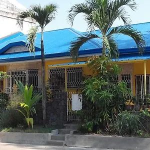 Yellow House Vacation Homestay